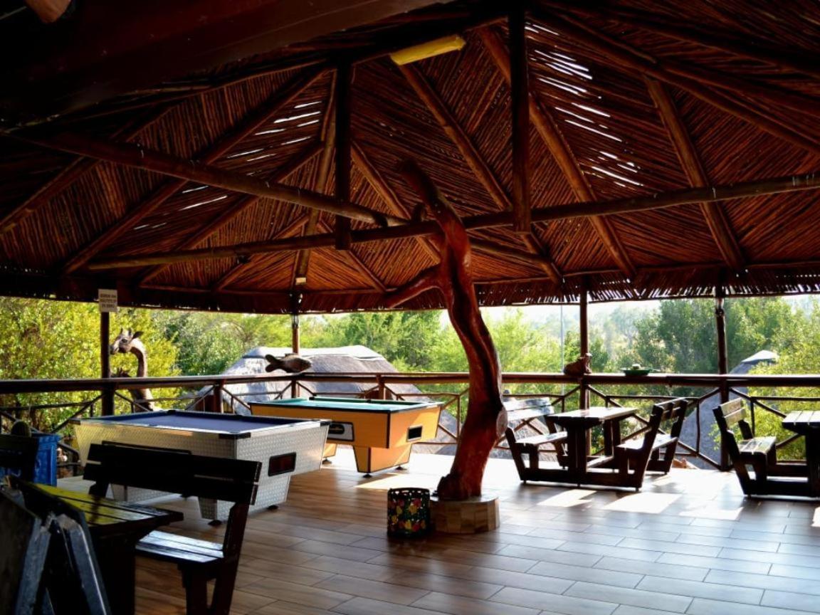 Thandabantu Game Lodge Roossenekal Exterior foto